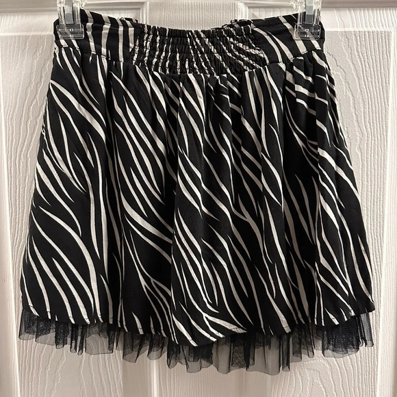 D-Signed by Disney skirt for girls medium - Picture 2 of 5